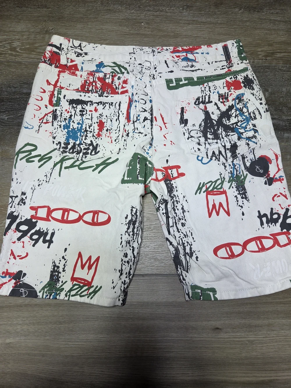 Men's Graffiti Print Denim Shorts Size 34 White Multicolor